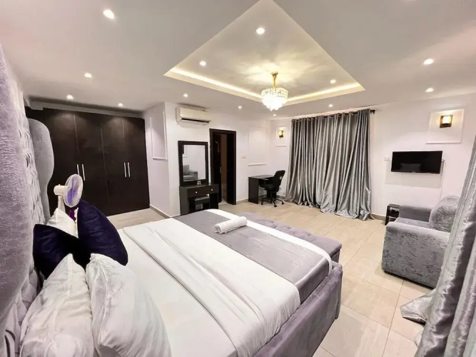 Service Apartment Hub