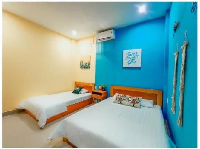 Standard Triple room