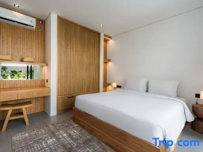 2 Bedrooms Villa