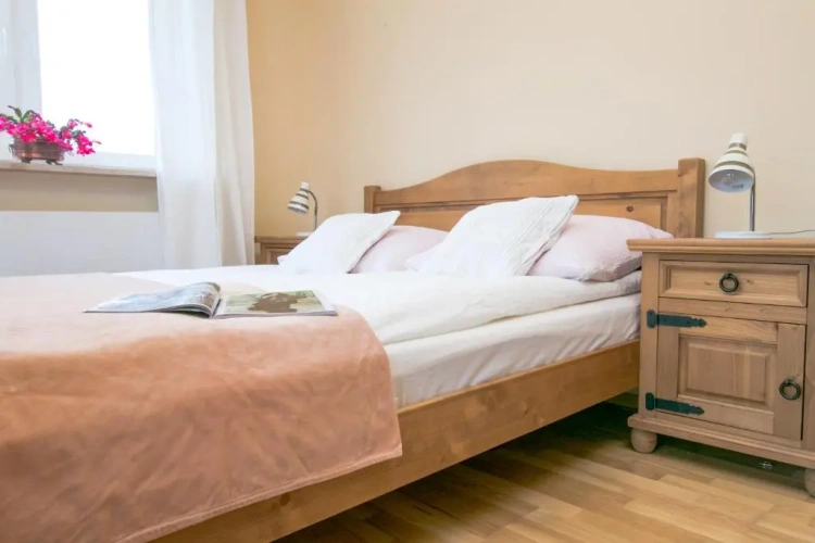 3 Bedrooms Cottage