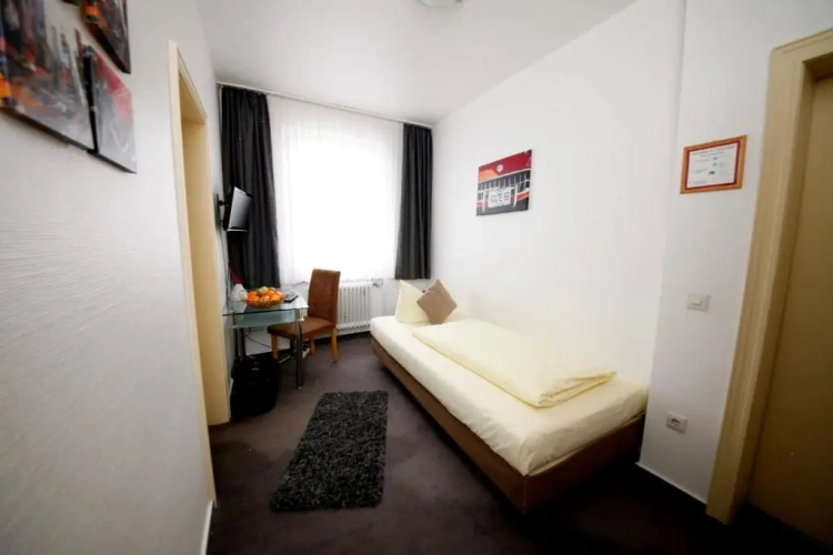 Standard Single room