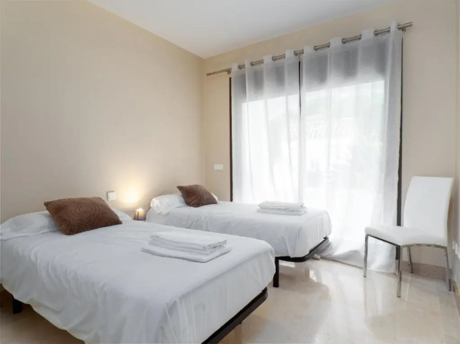 2147-Beautiful 2 bedrooms with sea view