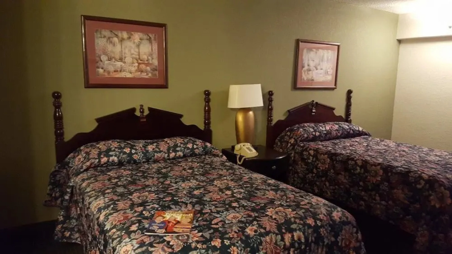 River Valley Inn & Suites (Extended Stay)
