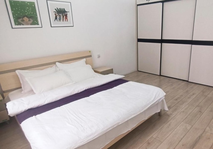 3 Bedrooms Apartment