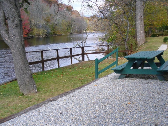 Standard Quadruple room with river view