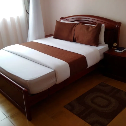 Executive Suite with courtyard view