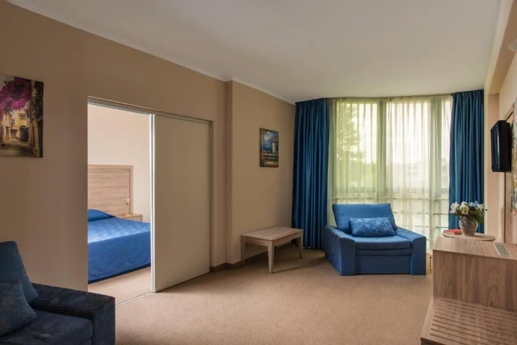 Suite with balcony