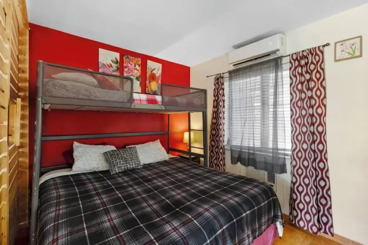 1BR Pet-friendly Studio Parking & Backyard BBQ