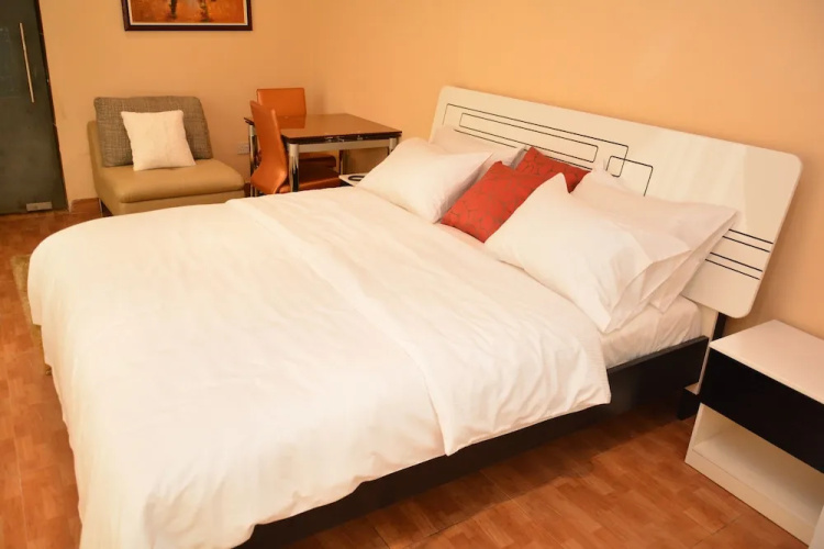 Aishar Residence