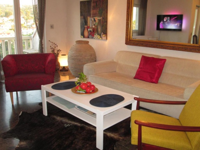 2 Bedrooms Apartment with sea view