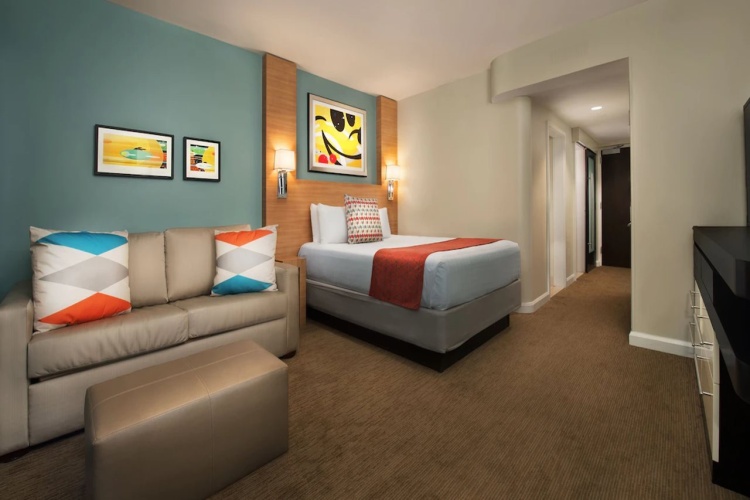 Bay Lake Tower at Disney's Contemporary Resort photo 11