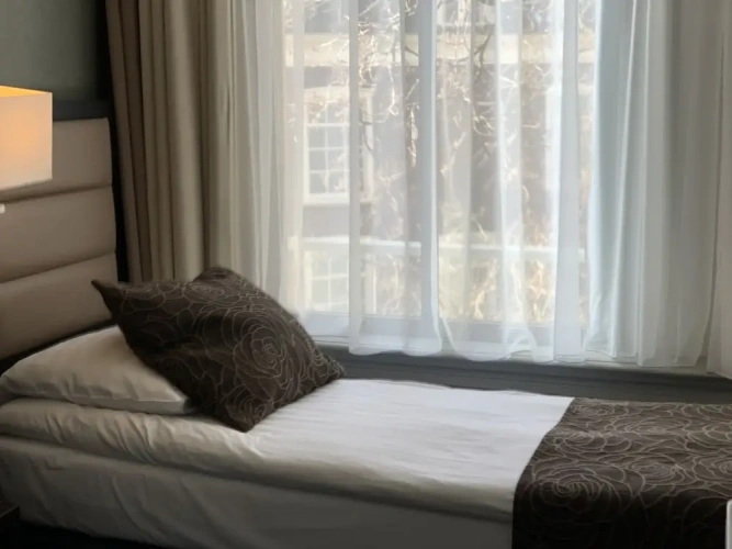 Deluxe Single room