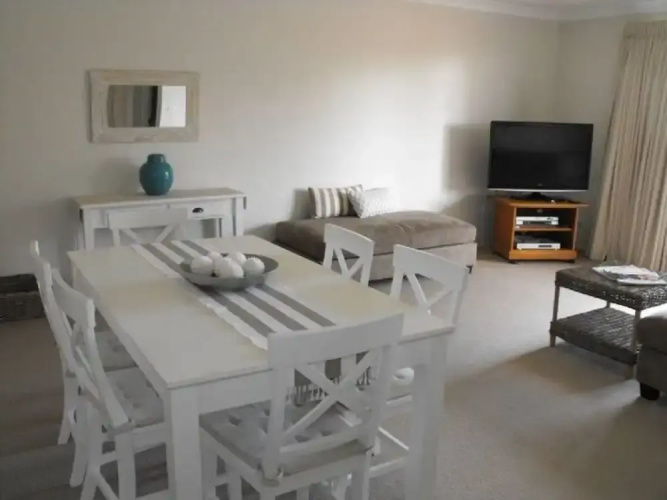 Fleur Court Unit 9