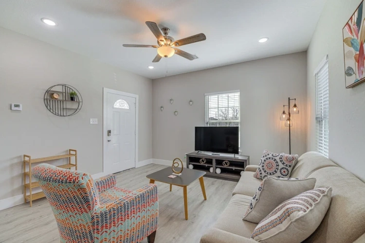 2 Bedrooms Cottage