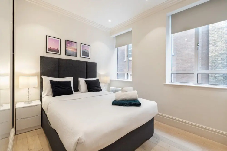 Strand Apartment
