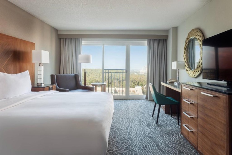 Standard room with view