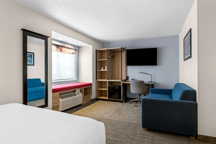 Quadruple Suite