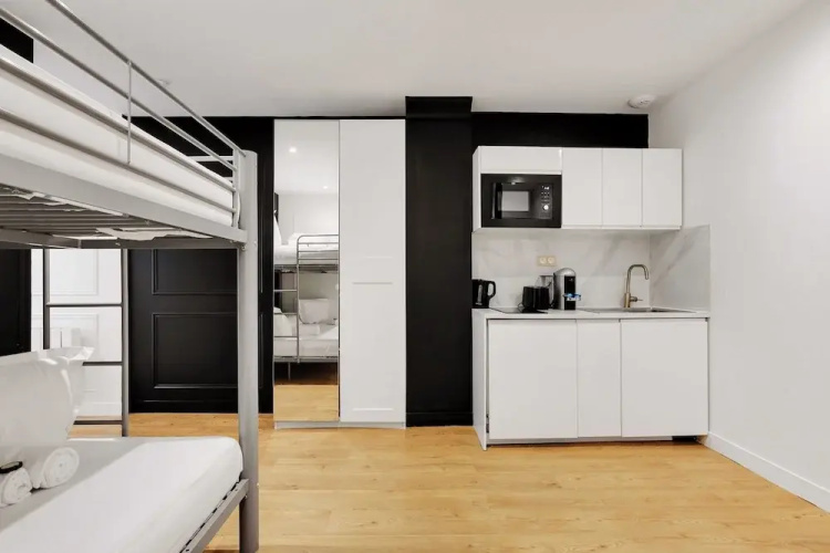 Comfortable Studio - 1br/4p - Republique