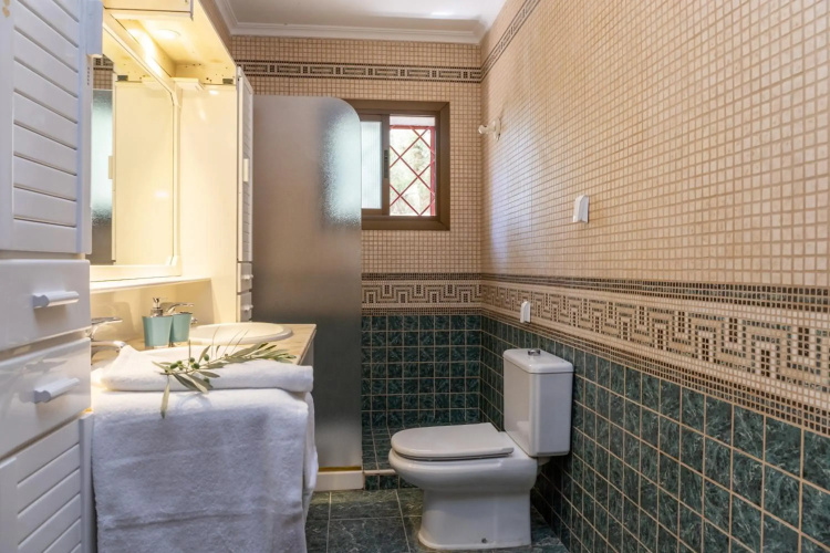 Gran Chalet céntrico con piscina y bbq privada a 5 minutos playa