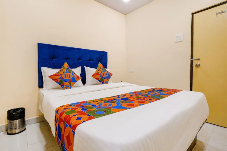 Fabexpress Kurla Inn