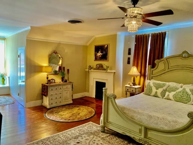 Deluxe Double Suite
