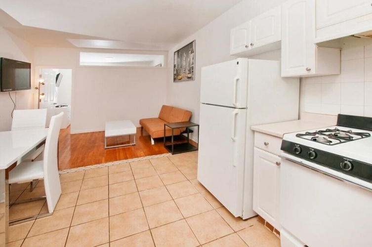 Renovated 2 BR on Upper East Side