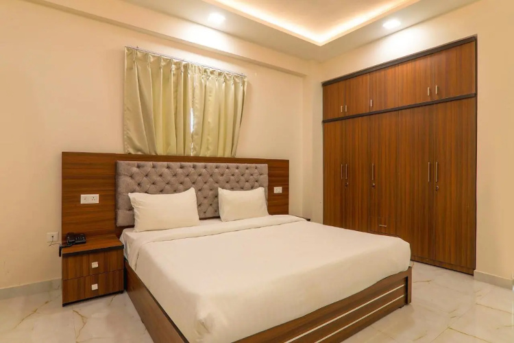 FabHotel Shivanya