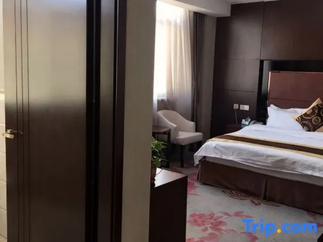 Deluxe Double Suite