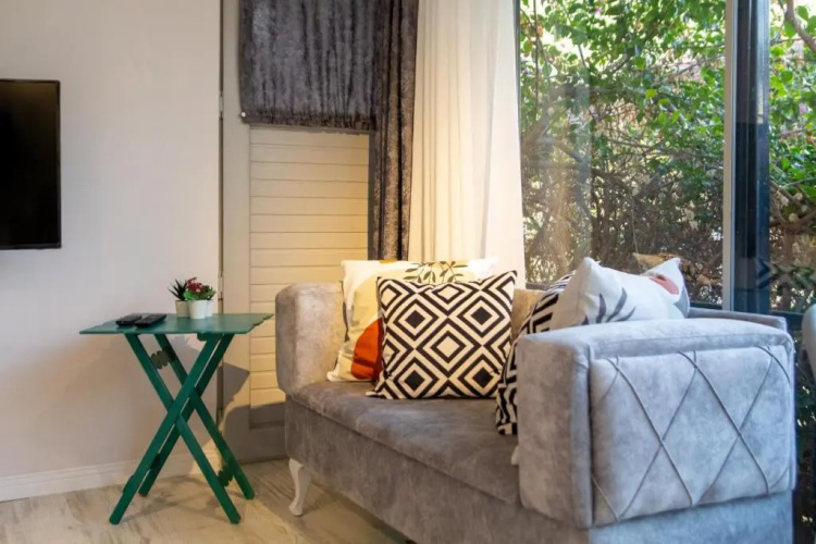 Invigorating Studio Flat Near Kordon In Alsancak
