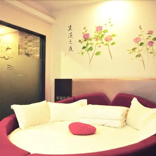 Chunzhichao Business Hotel