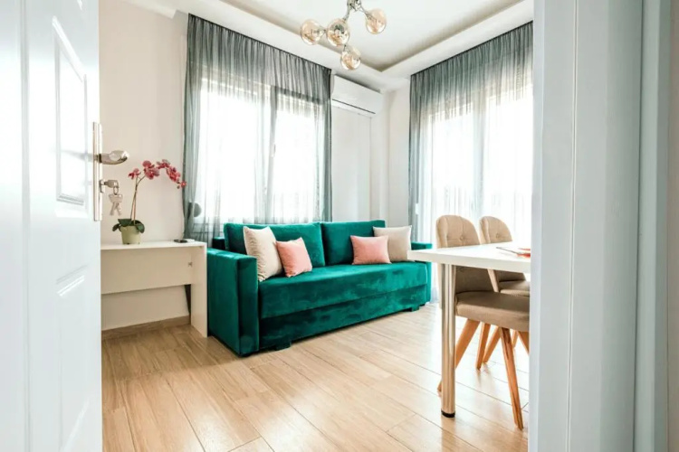 Design Suites Efharis (Brusco)