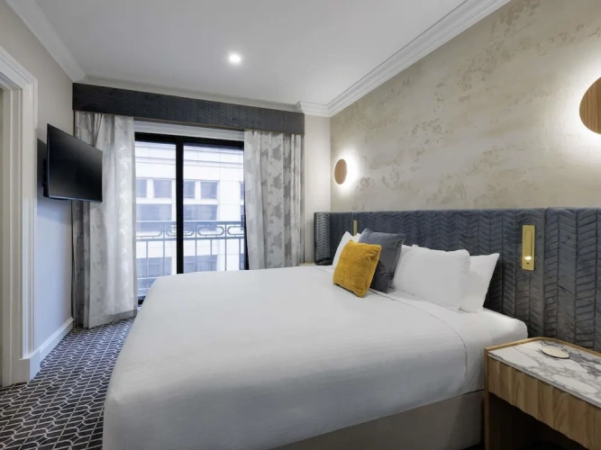 Double Suite
