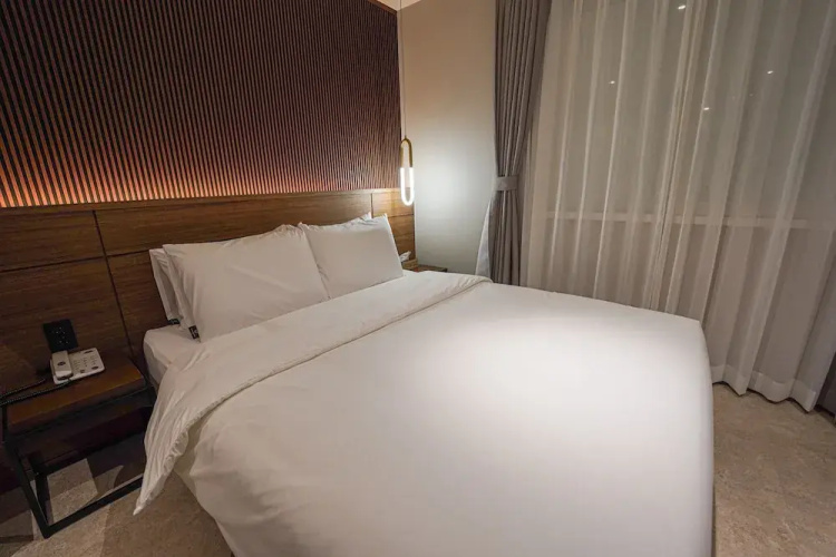 Urban Groove Hotel