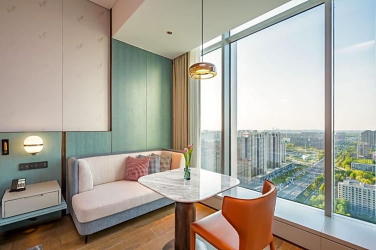 Standard Double room with city view