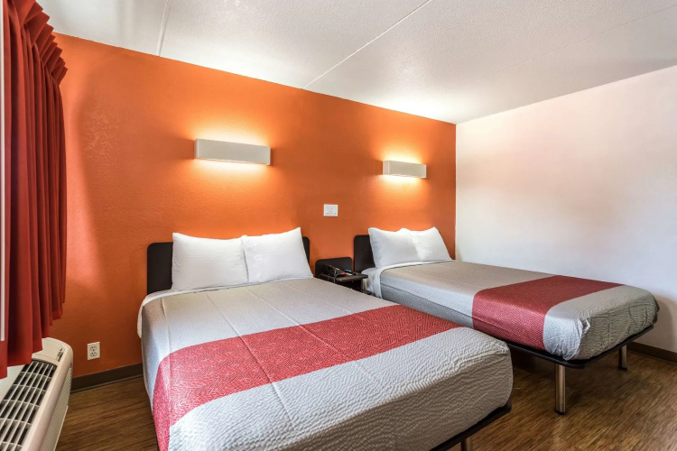 Motel 6 Evansville