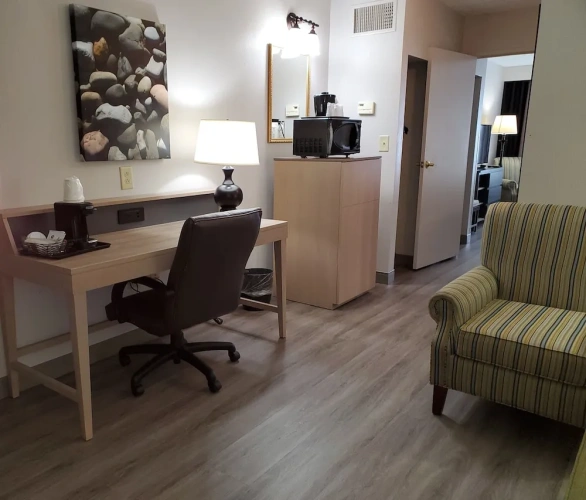 1 Bedroom Suite