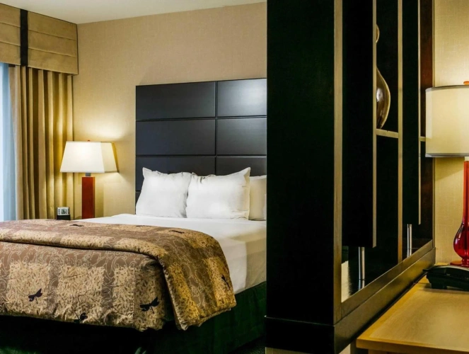 Quadruple Suite
