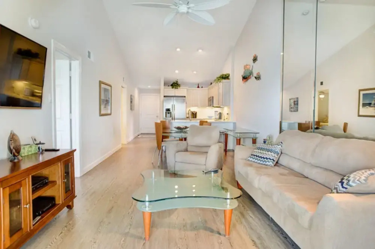 Mariner Point 1083