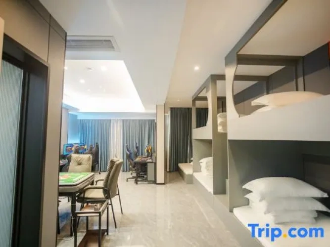 Standard Quintuple room