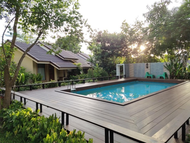 Deluxe Bungalow