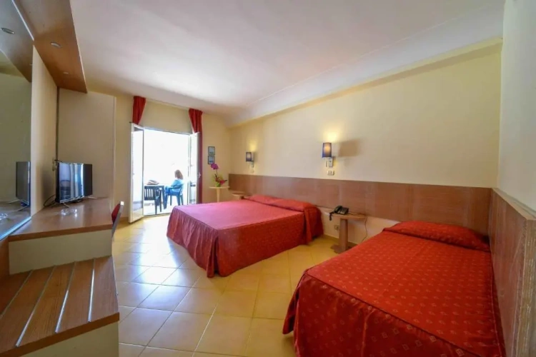Superior Triple room