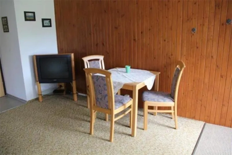 2 Bedrooms Cottage