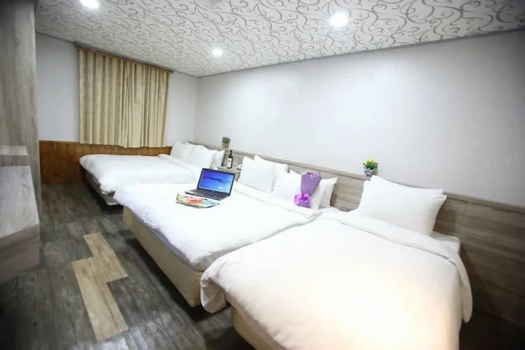 Standard Family room