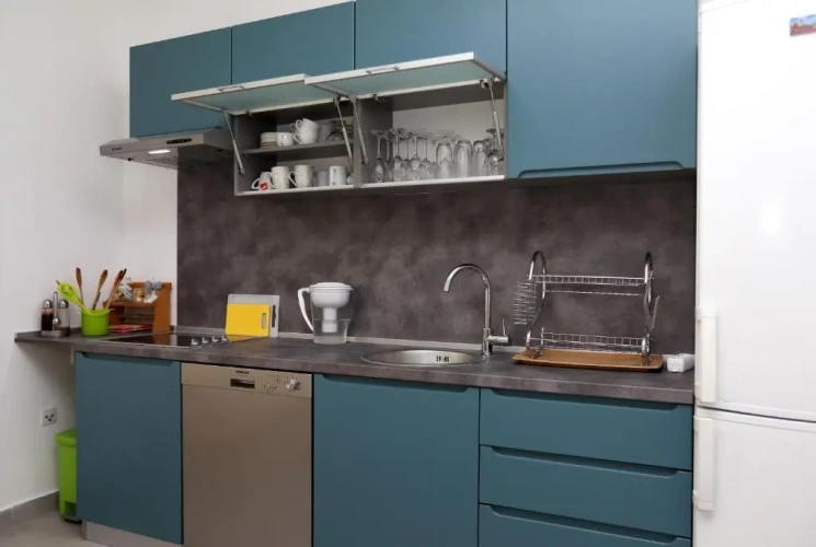 3 Bedrooms Apartment