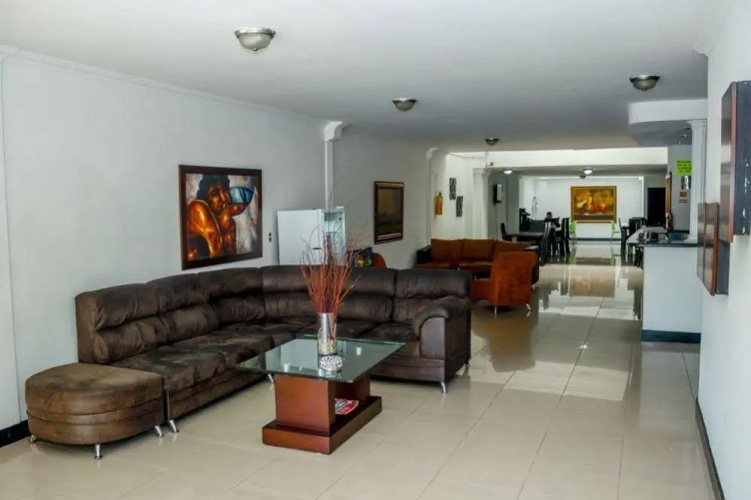 Hotel D'Caprices
