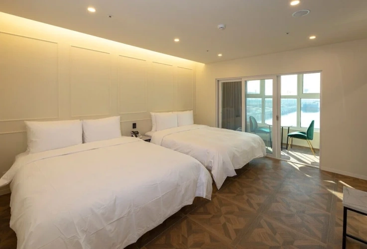 Deluxe Double room with balcony
