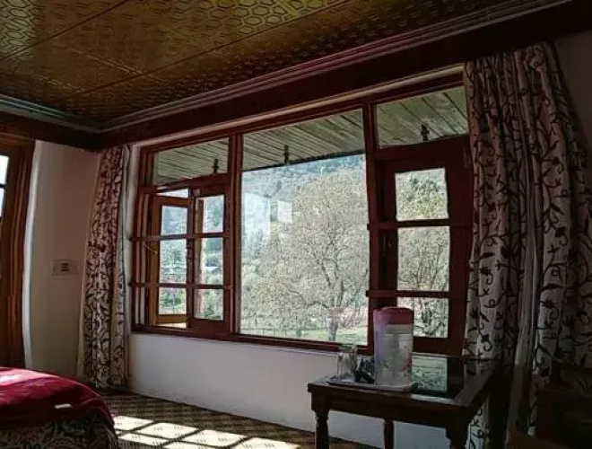 Hotel Diamond Palace