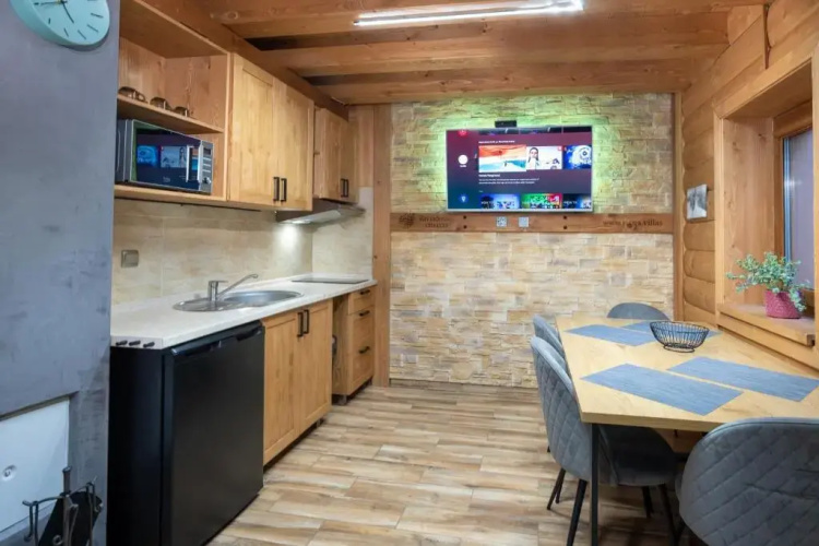 AC RiverStone CHALET
