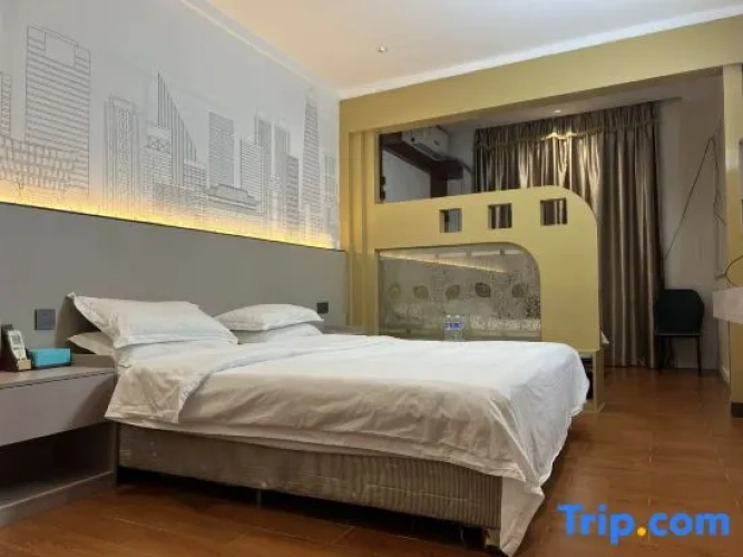 Business Triple Suite