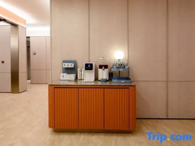 HanTing Hotel (Xinyang Luoshan Stadium)